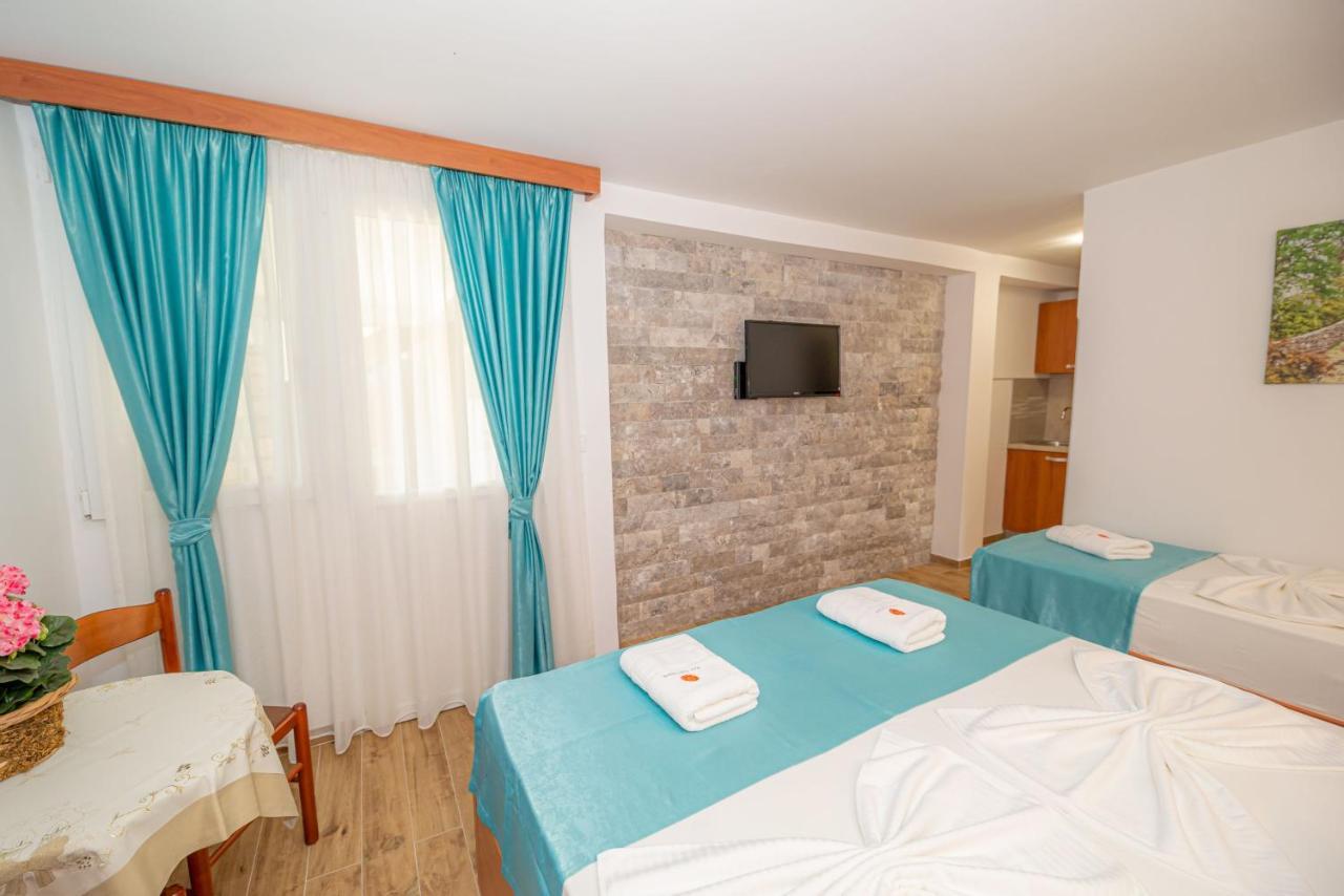 Guest House S-Lux Petrovac Dış mekan fotoğraf